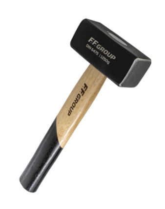 14166 - kőműves kalapács fa markolattal 2000gr, DIN 6475