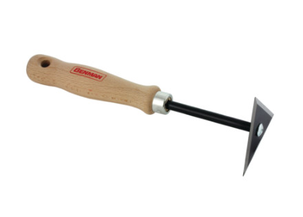 70490 - háromszög kaparó, fa markolat 100mm 